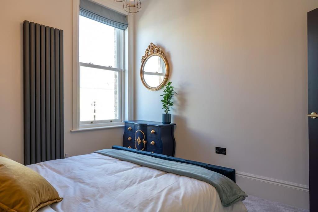 Stylish Beachfront Apartment, Sweeping Ocean Views And Luxury Touches Herne Bay Εξωτερικό φωτογραφία