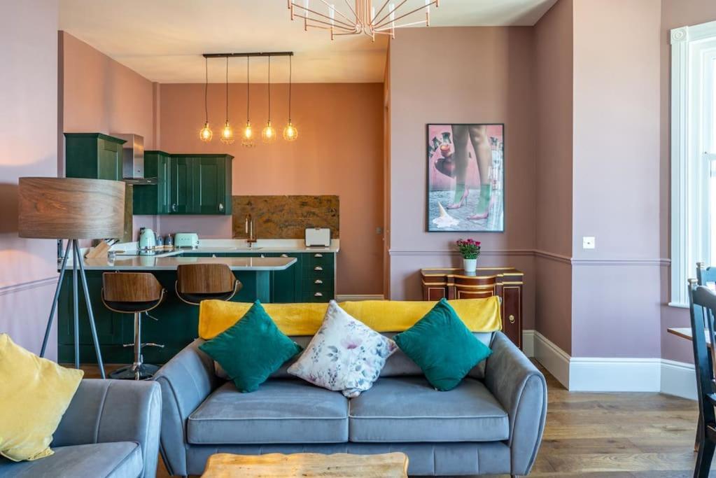 Stylish Beachfront Apartment, Sweeping Ocean Views And Luxury Touches Herne Bay Εξωτερικό φωτογραφία