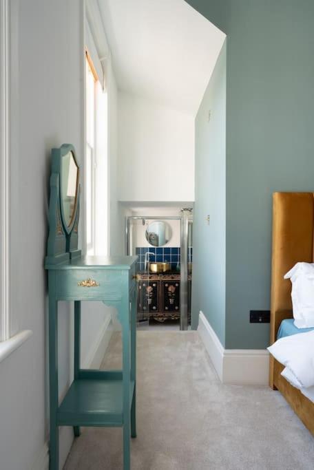 Stylish Beachfront Apartment, Sweeping Ocean Views And Luxury Touches Herne Bay Εξωτερικό φωτογραφία