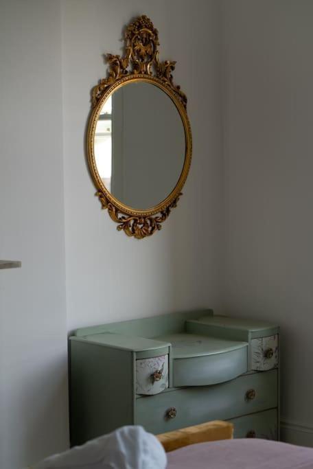 Stylish Beachfront Apartment, Sweeping Ocean Views And Luxury Touches Herne Bay Εξωτερικό φωτογραφία